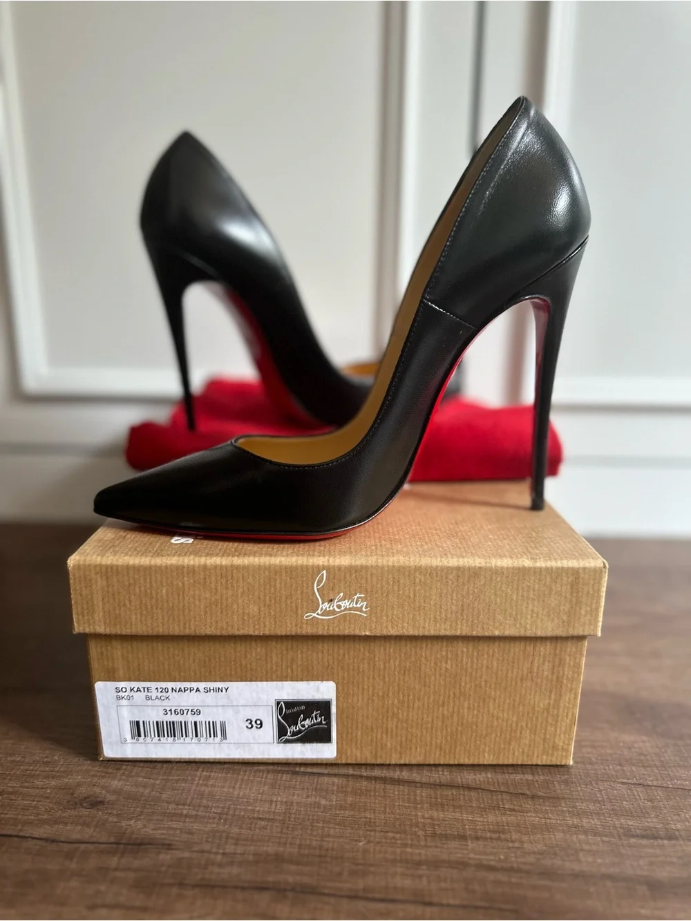 Christian Louboutin So Kate 120 Black Nappa Pointed Toe Pumps EU 39 Worn Once